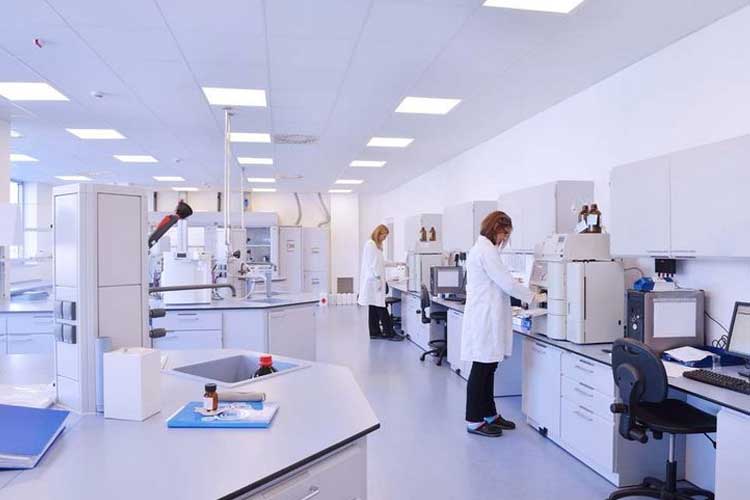 实验室和仪器室怎么控制湿度？